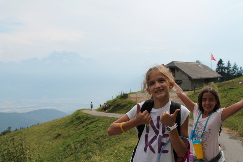 Village Camps International Summer Camp Leysin, Switzerland 2026-07-14 https://www.villagecamps.com/journals_admin/images/697-16-yellow hike (17).jpg